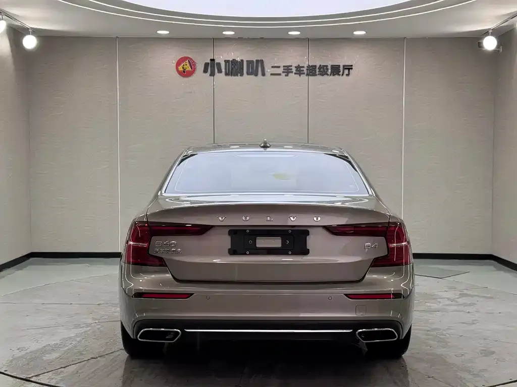 Volvo S60 2022 из CN, фото 6