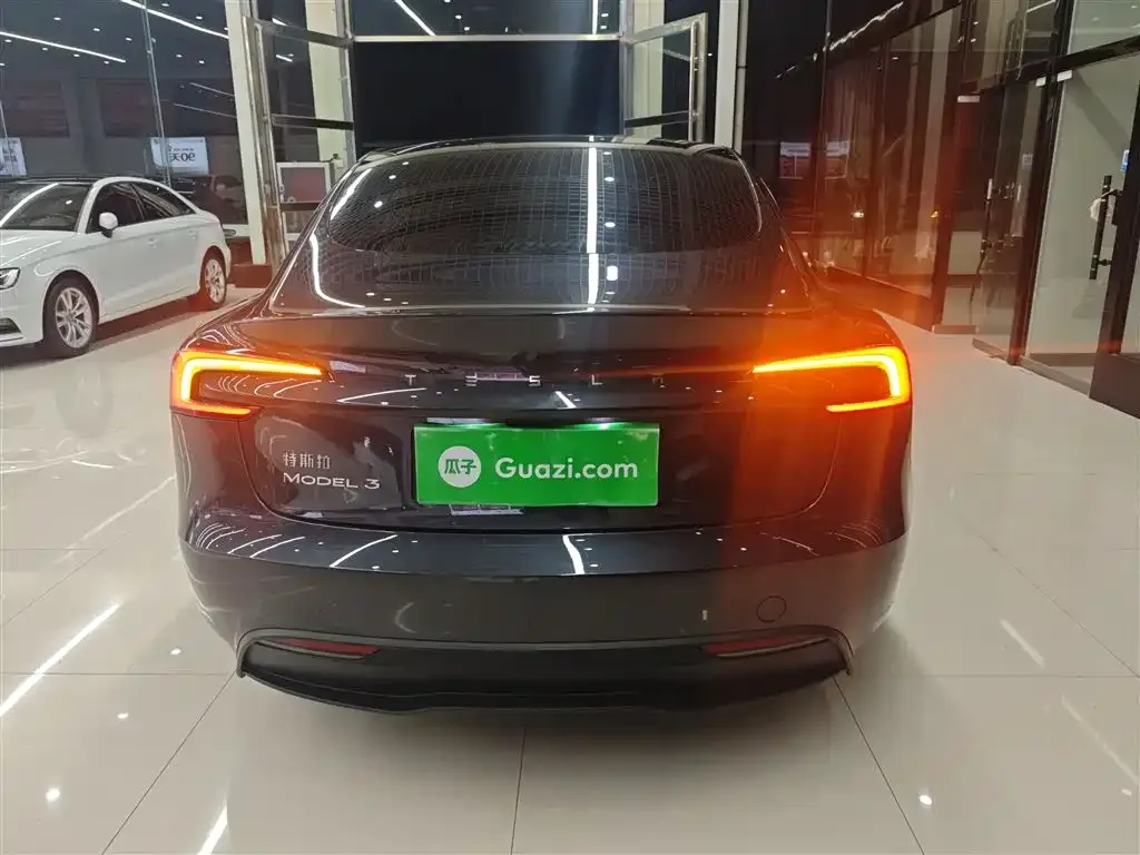 Tesla Model 3 2024 из CN, фото 6