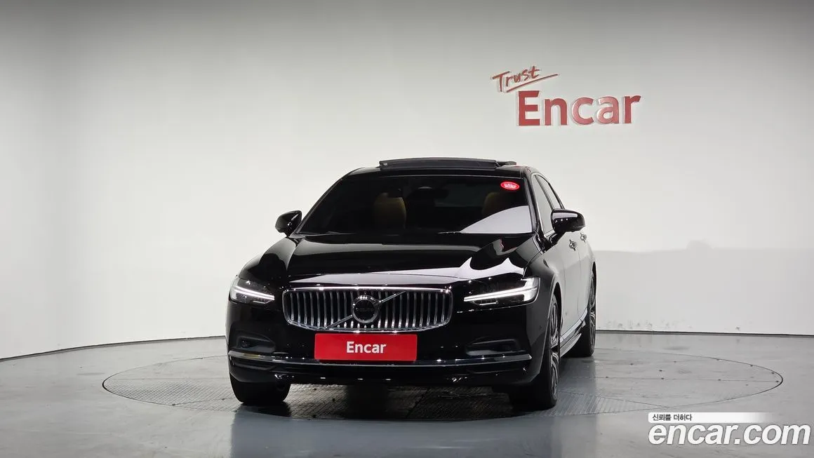 Volvo S90 2023 из KR, фото 3