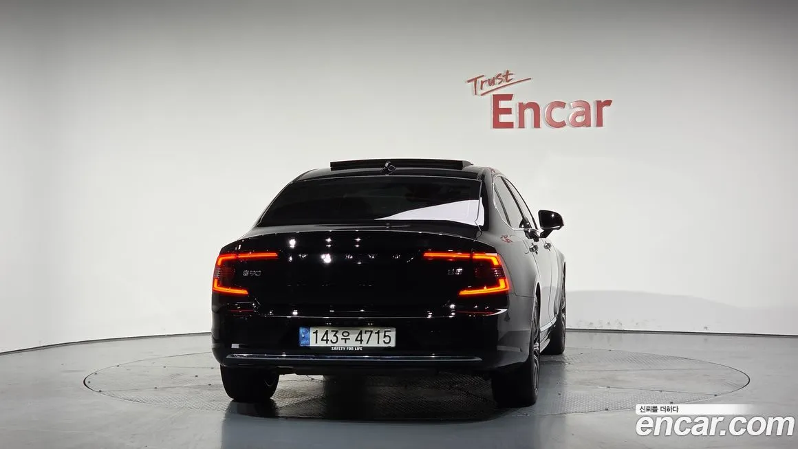 Volvo S90 2023 из KR, фото 4