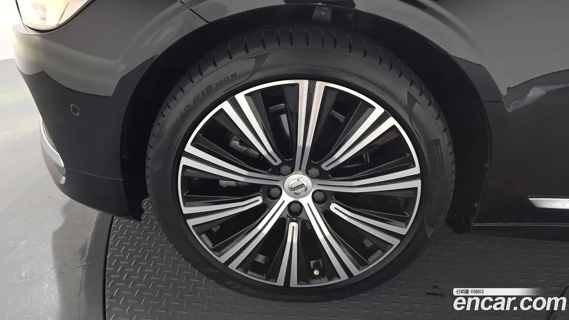 Volvo S90 2023 из KR, фото 5