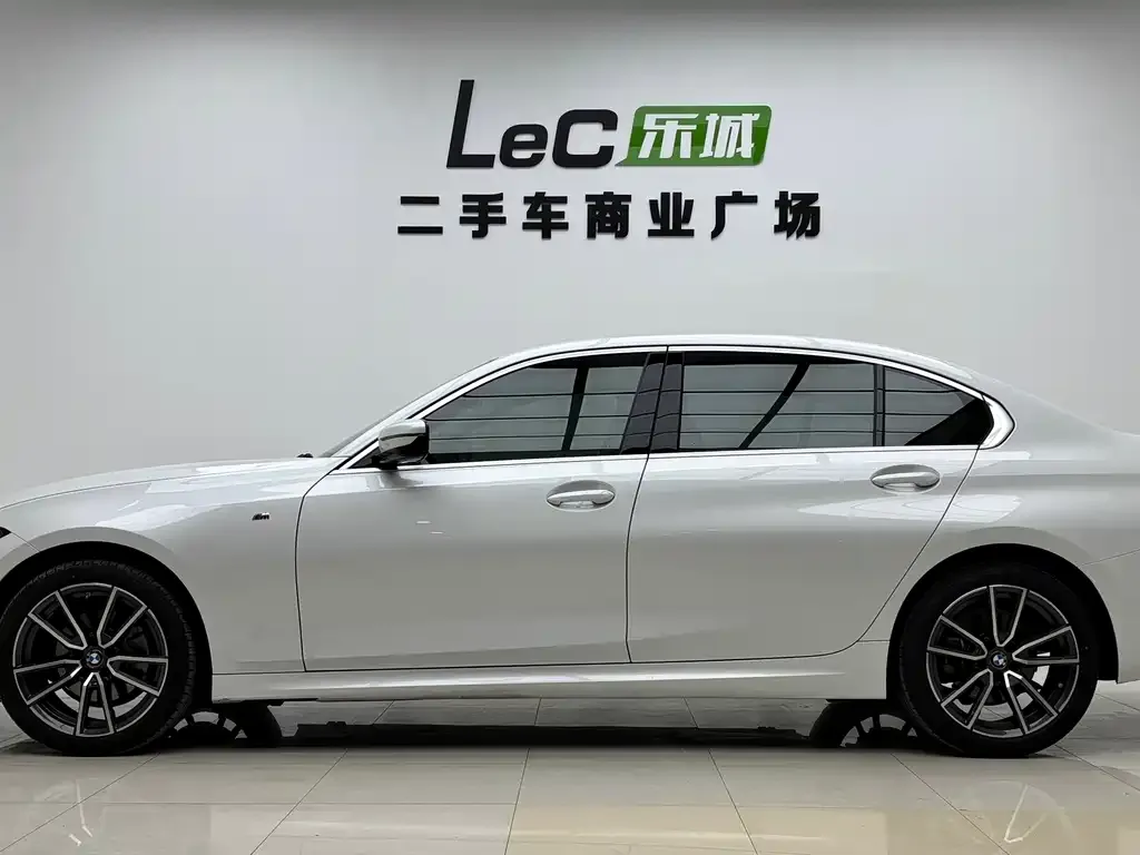 BMW 3 Series 2024 из CN, фото 5
