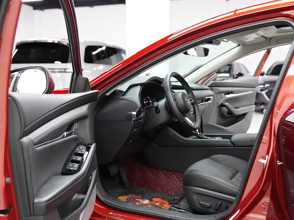 Mazda 3 Axela 2022 из CN, фото 8