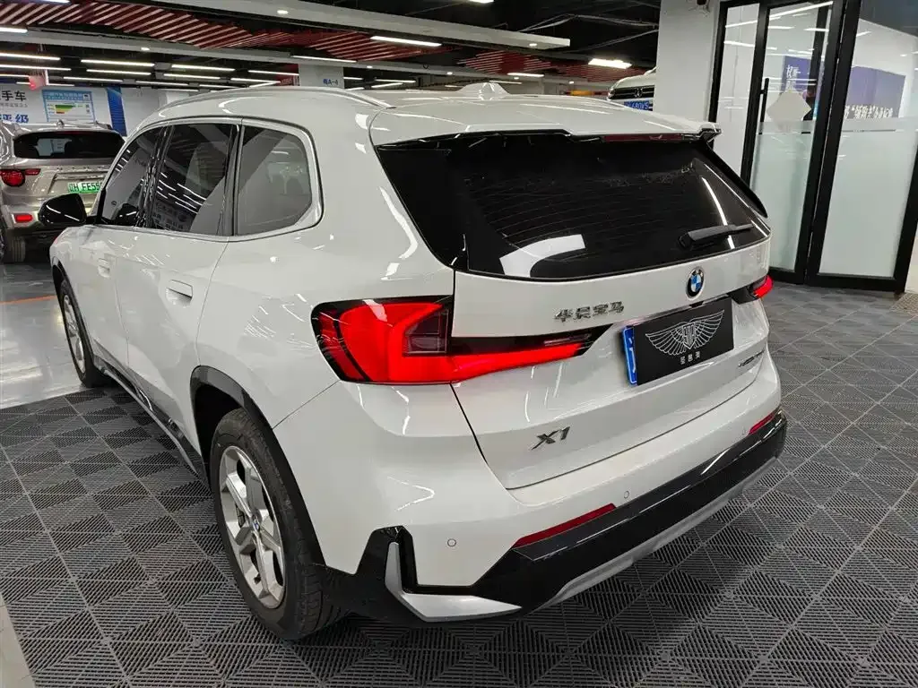 BMW X1 — фото 3