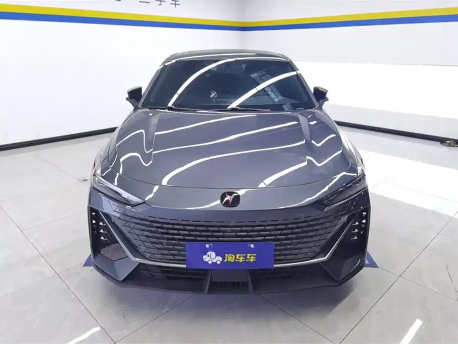 Changan UNI-V 2024 из CN, фото 2