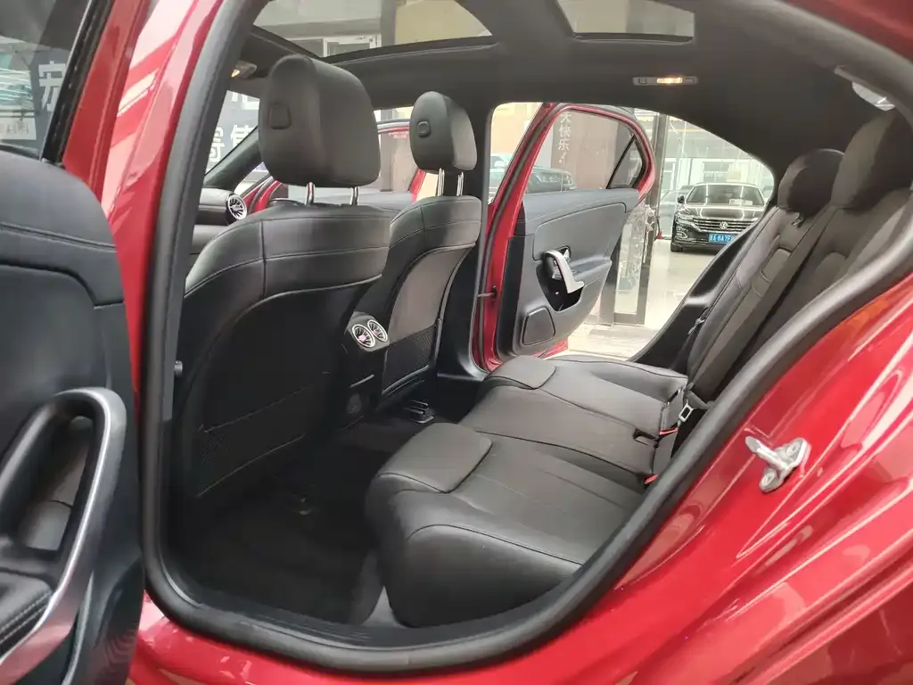 Mercedes-Benz A-Class 2021 из CN, фото 8