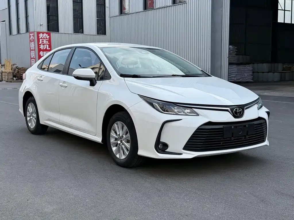Toyota Corolla 2022 из CN, фото 3