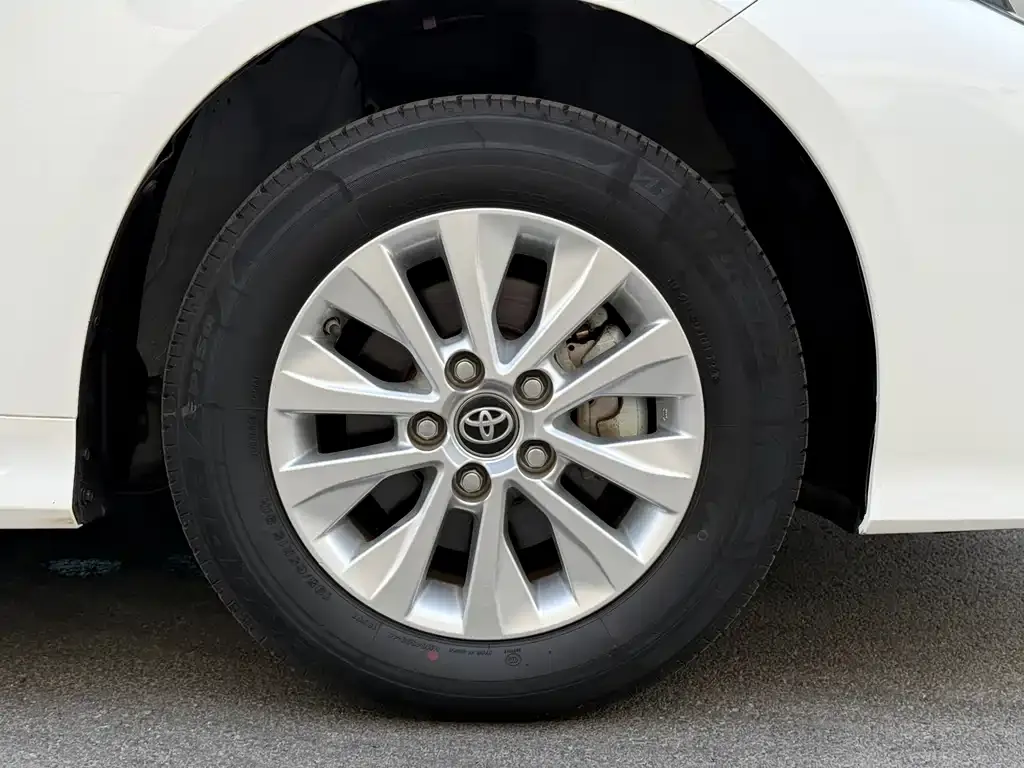 Toyota Corolla 2022 из CN, фото 8