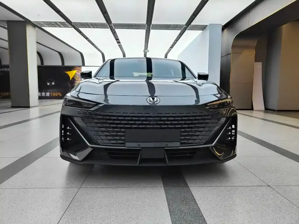 Changan UNI-V 2022 из CN, фото 1