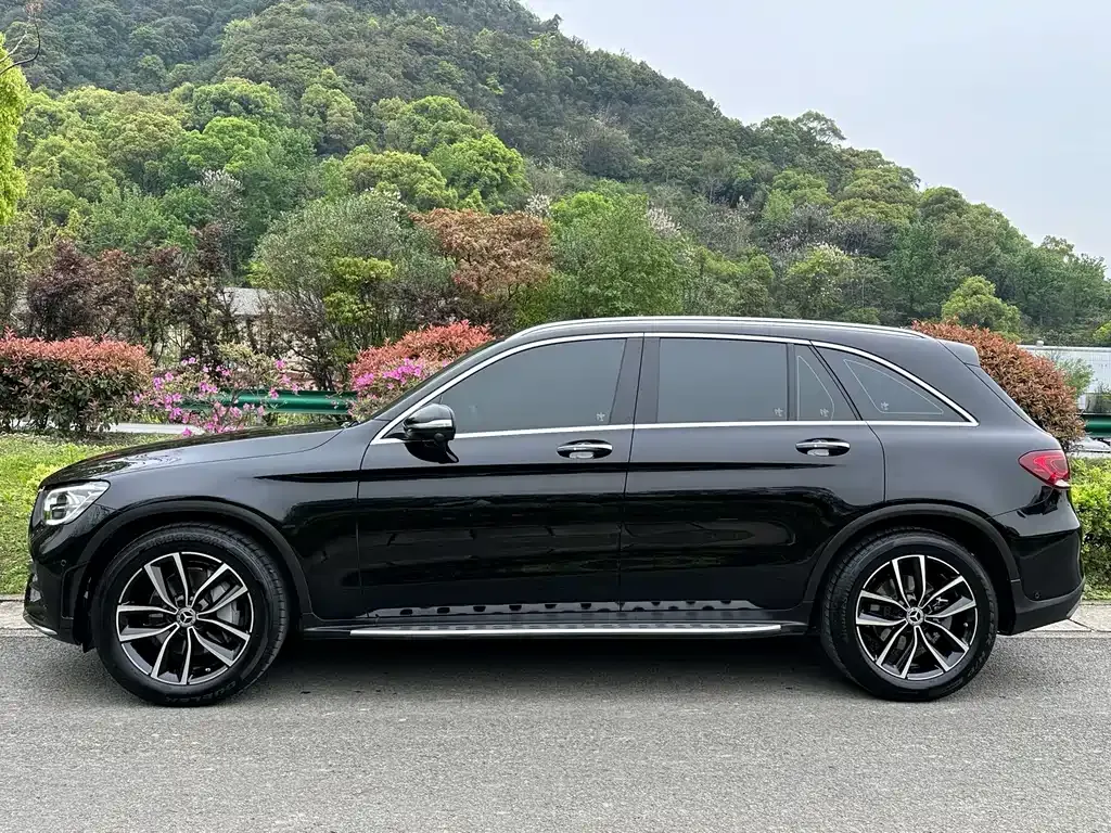 Mercedes-Benz GLC — фото 3