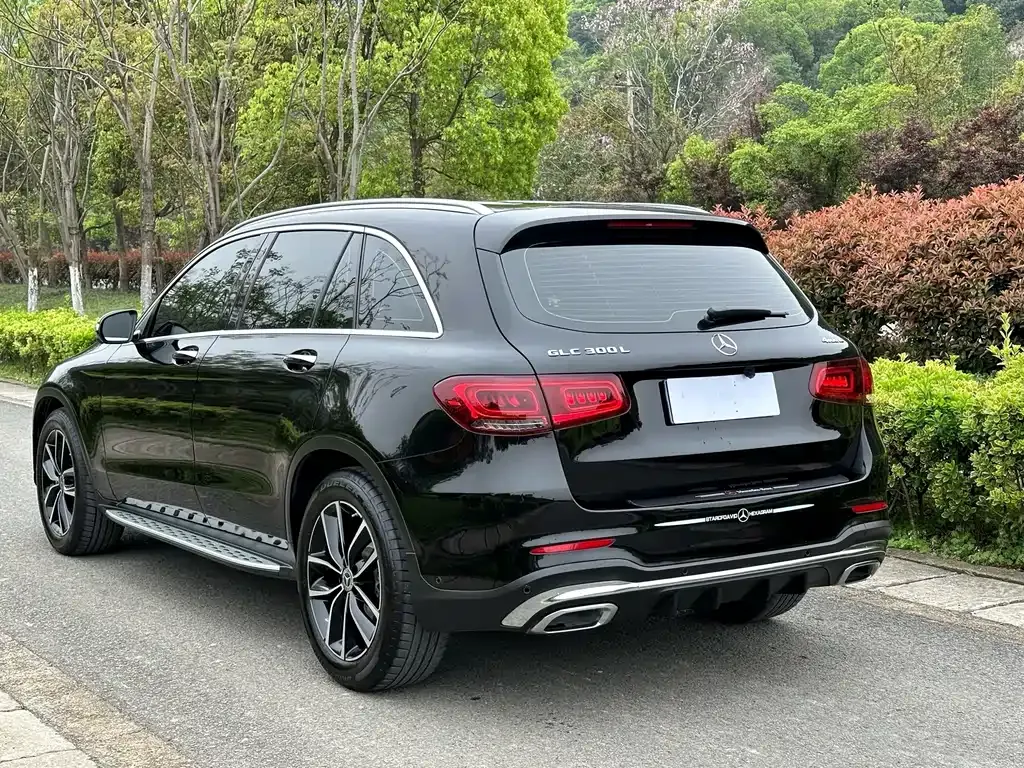 Mercedes-Benz GLC — фото 8
