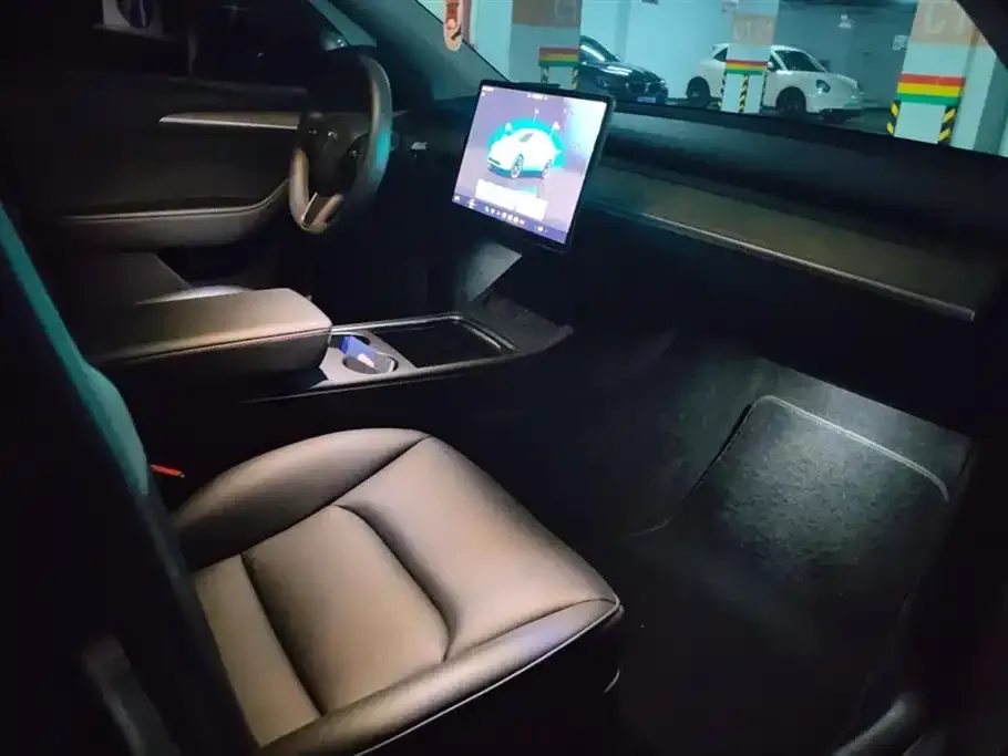 Tesla Model Y 2022 из CN, фото 8