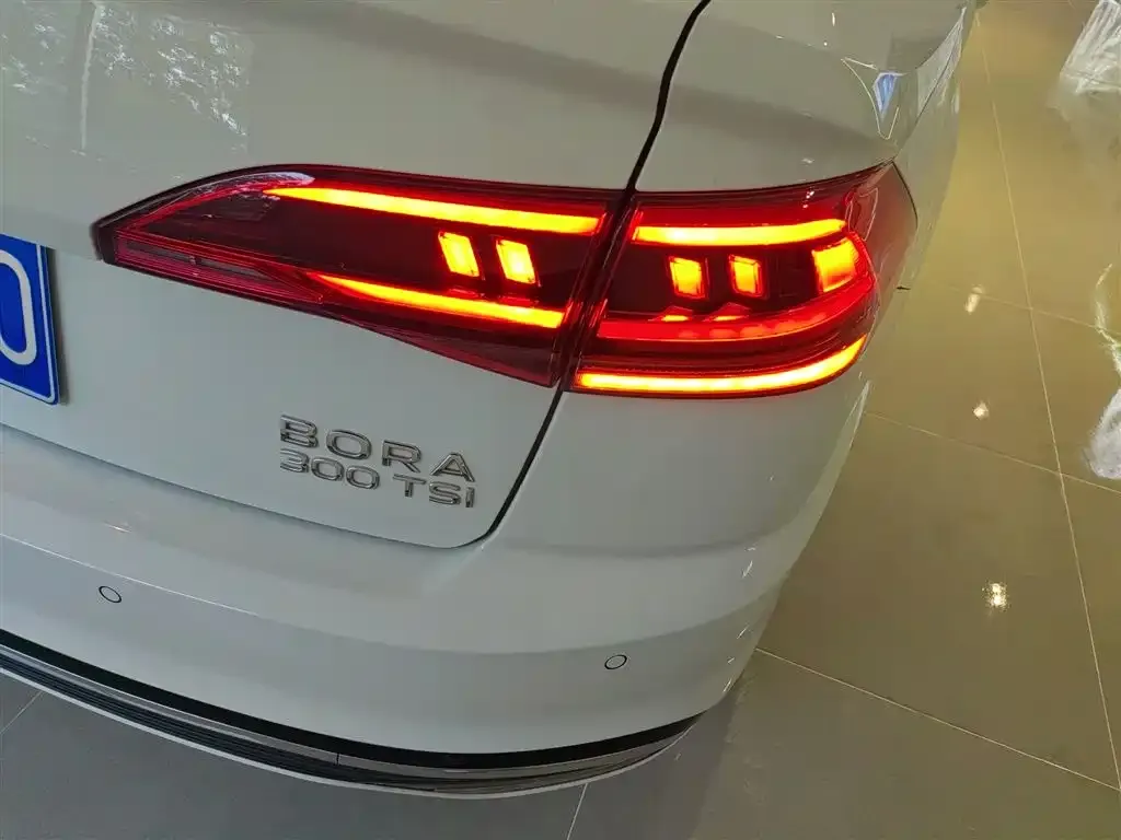 Volkswagen Bora 2024 из CN, фото 8