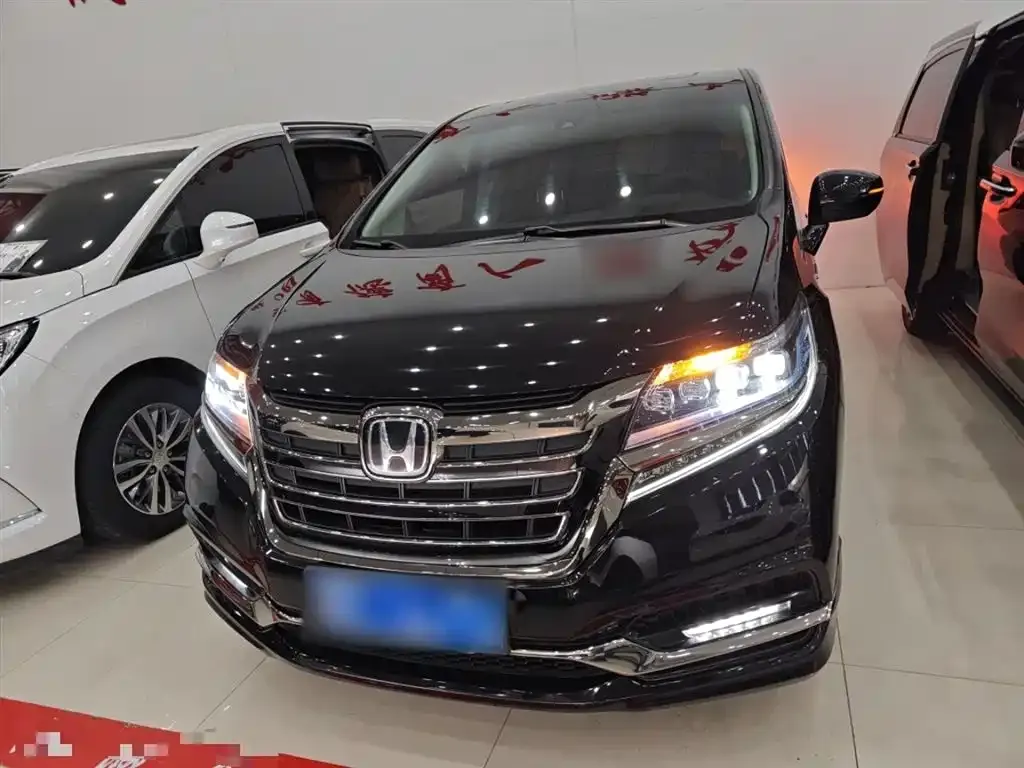 Honda Elysion 2021 из CN, фото 3
