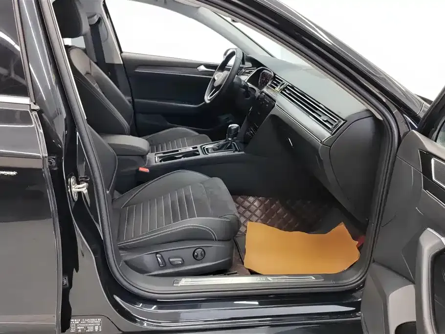 Volkswagen Magotan 2022 из CN, фото 7