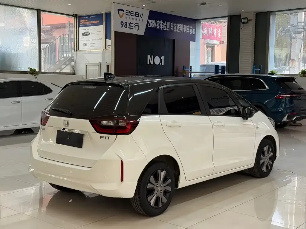 Honda Fit 2023 из CN, фото 4