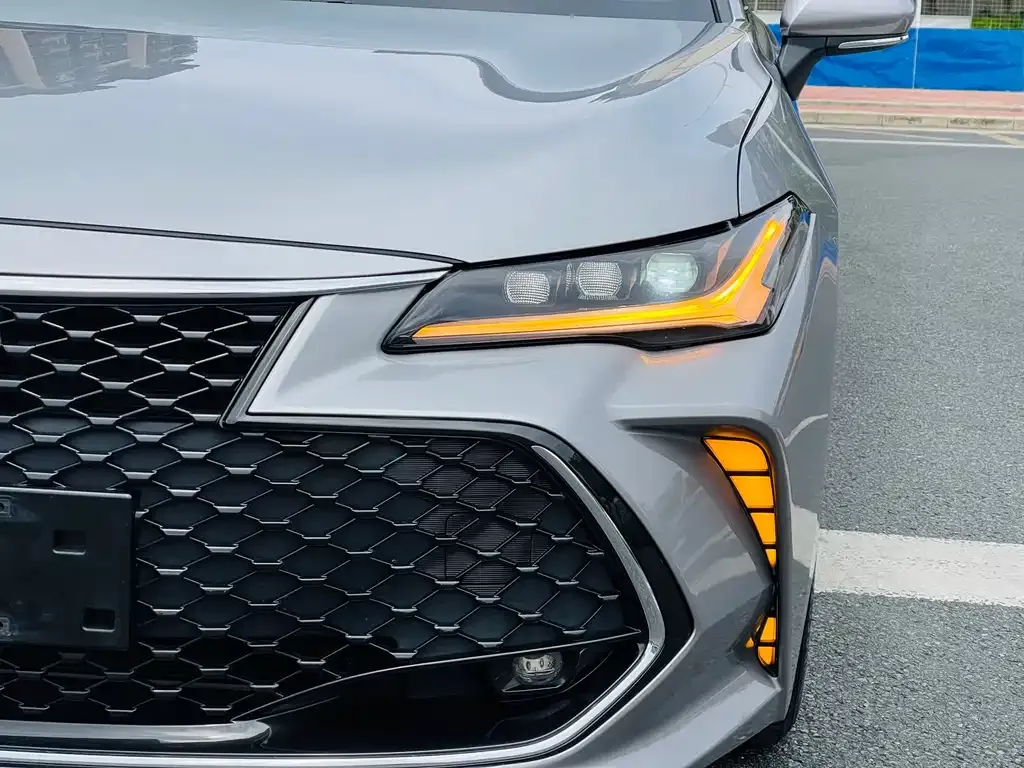 Toyota Avalon 2022 из CN, фото 10