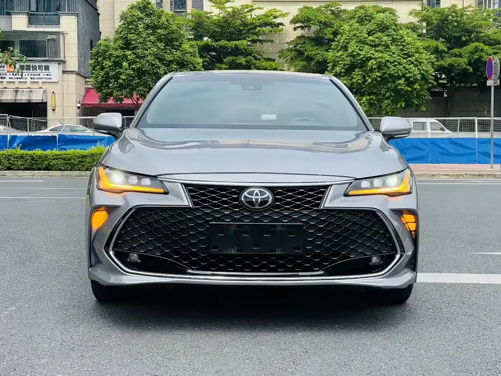 Toyota Avalon 2022 из CN, фото 2