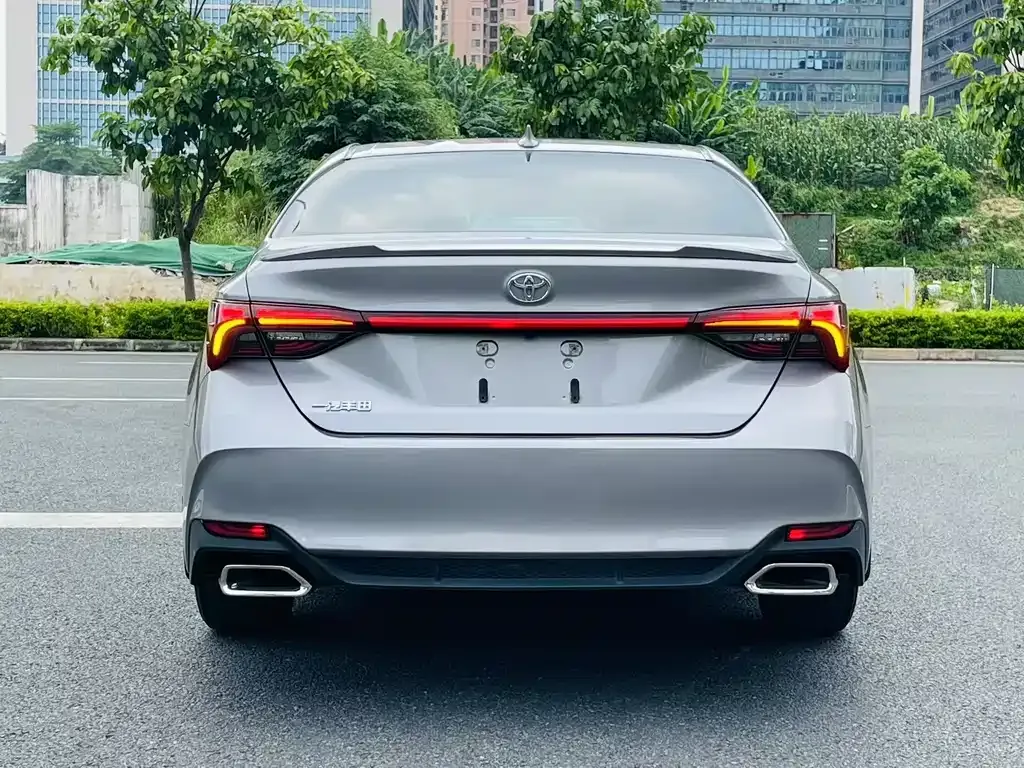 Toyota Avalon 2022 из CN, фото 8
