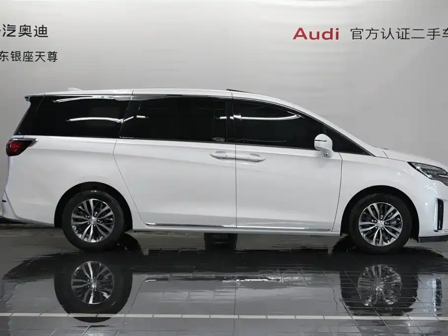 Buick GL8 2023 из CN, фото 4