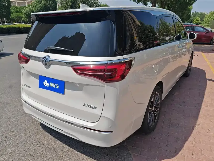 Buick GL8 2022 из CN, фото 3