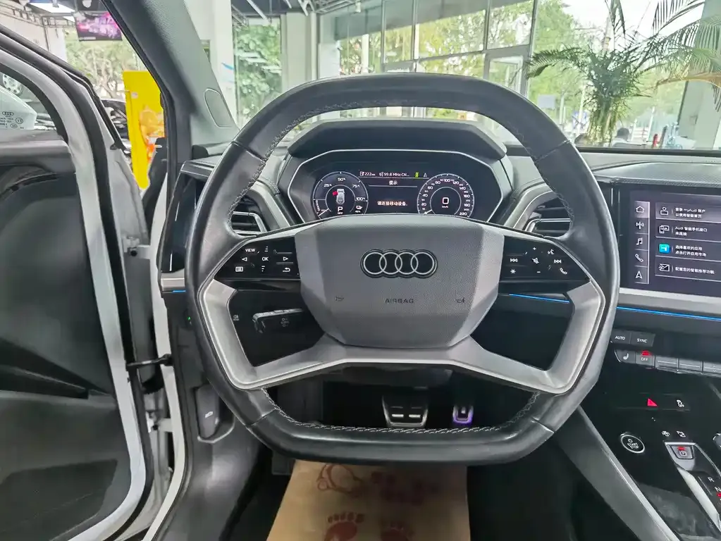 Audi Q4 e-tron 2023 из CN, фото 10