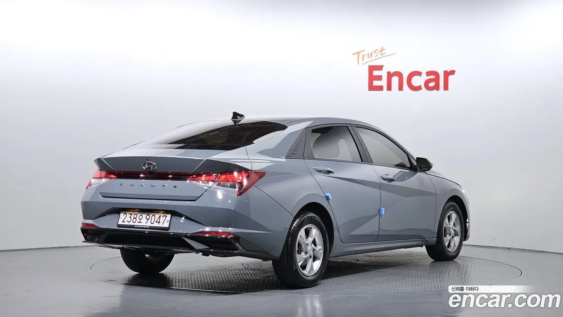 Hyundai AVANTE 2021 из KR, фото 2