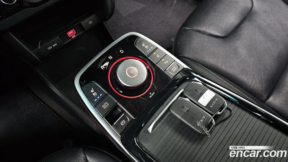 Kia Niro — фото 9