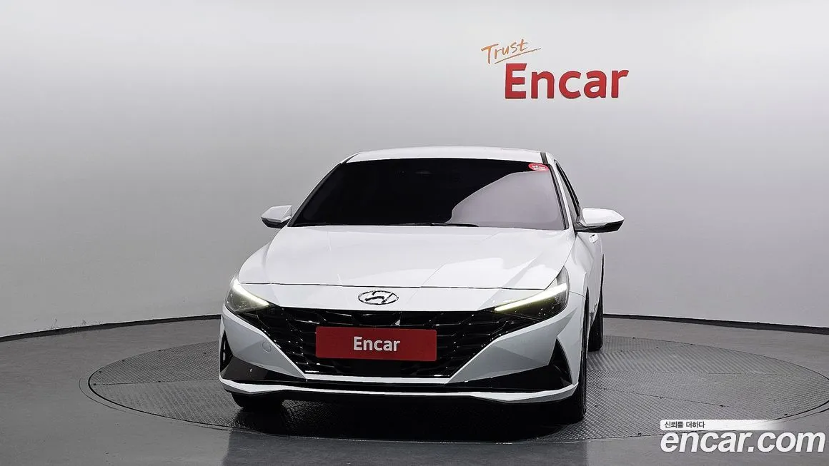 Hyundai AVANTE — фото 3