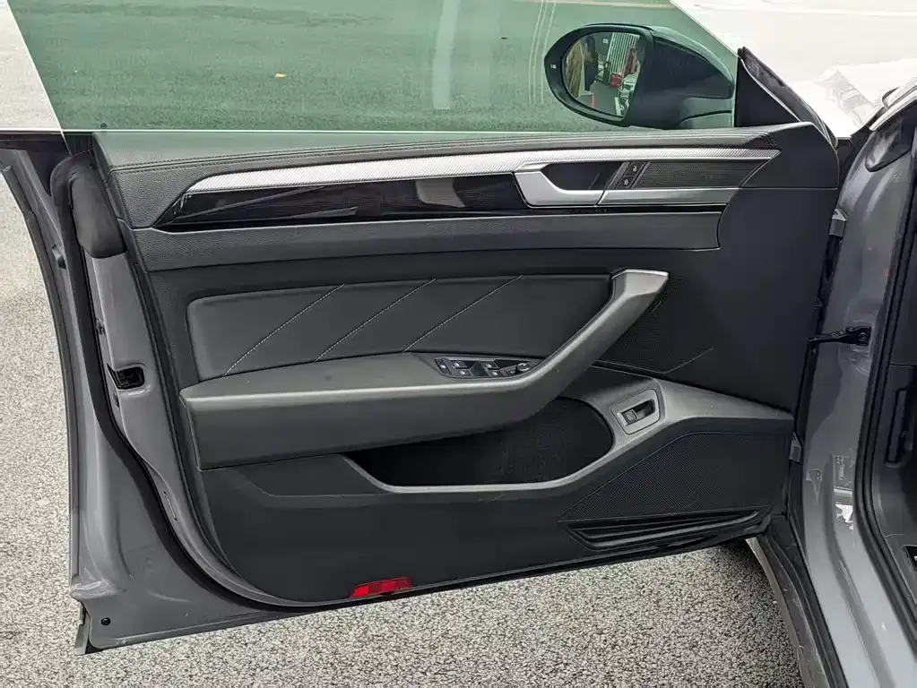 Volkswagen CC 2022 из CN, фото 6
