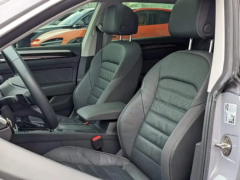 Volkswagen CC 2022 из CN, фото 9