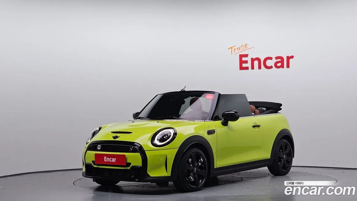 Mini Cooper Convertible — фото 1