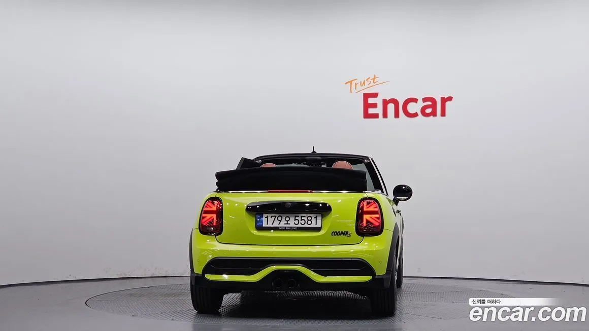 Mini Cooper Convertible — фото 4
