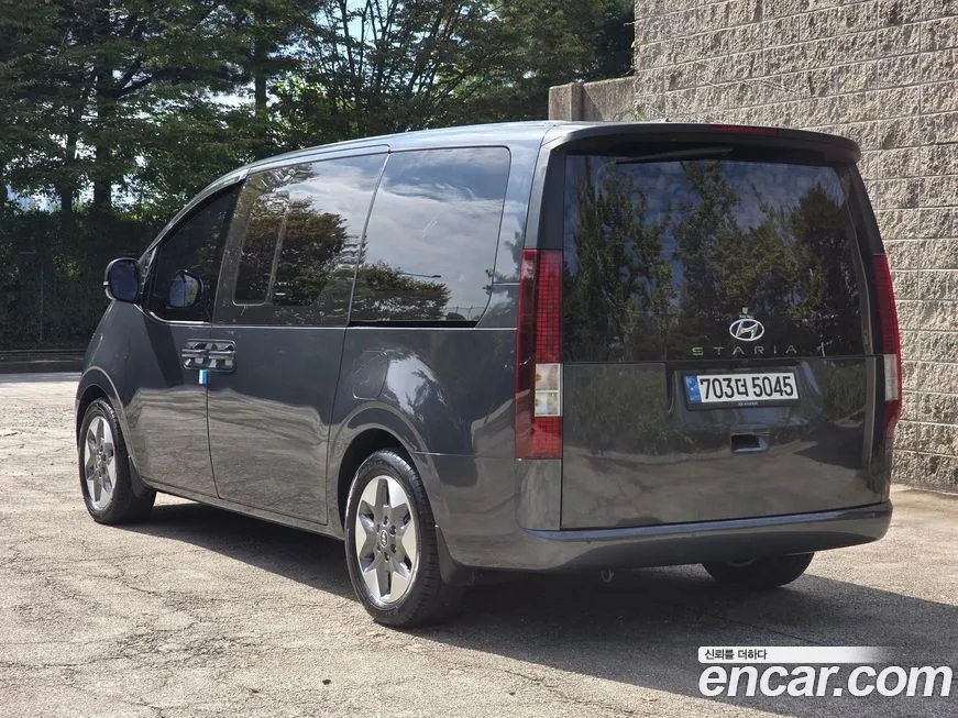 Hyundai Staria 2022 из KR, фото 3