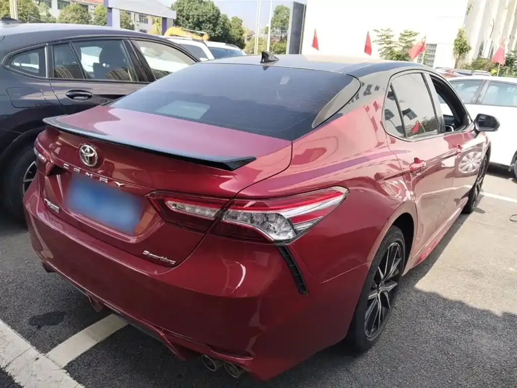 Toyota Camry 2022 из CN, фото 7