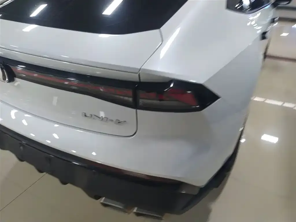 Changan UNI-V 2024 из CN, фото 8