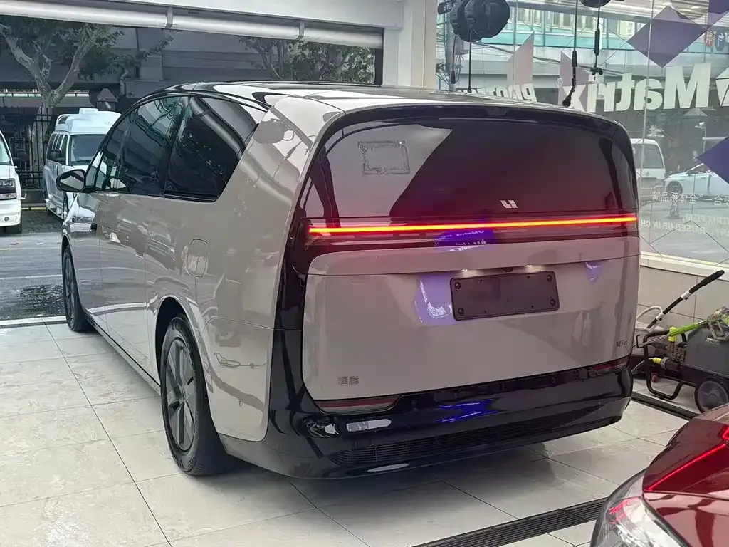 Li Auto MEGA 2025 из CN, фото 4