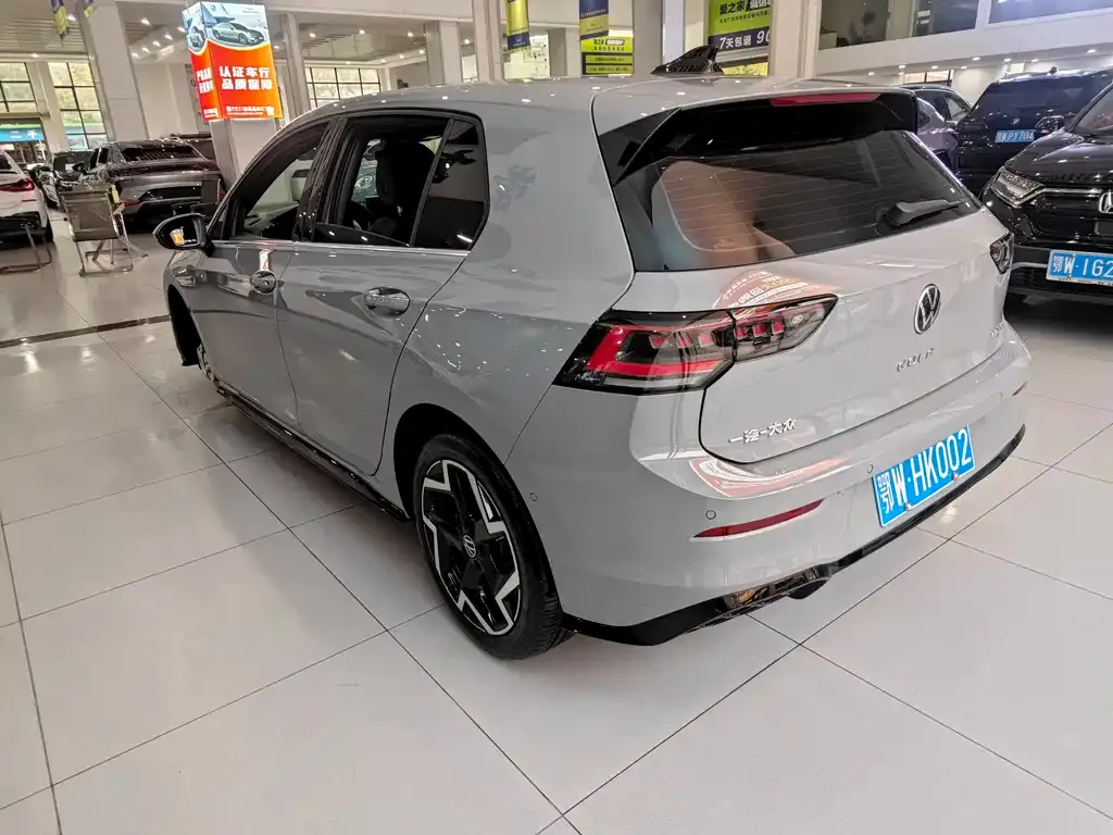 Volkswagen Golf 2025 из CN, фото 6