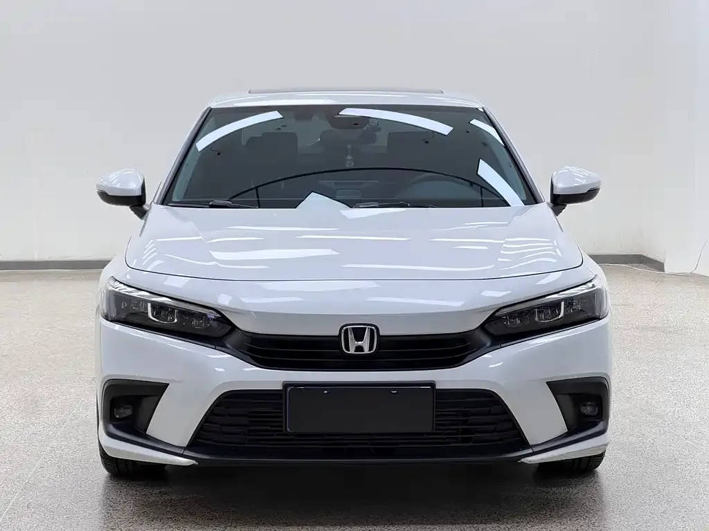 Honda Civic 2024 из CN, фото 2