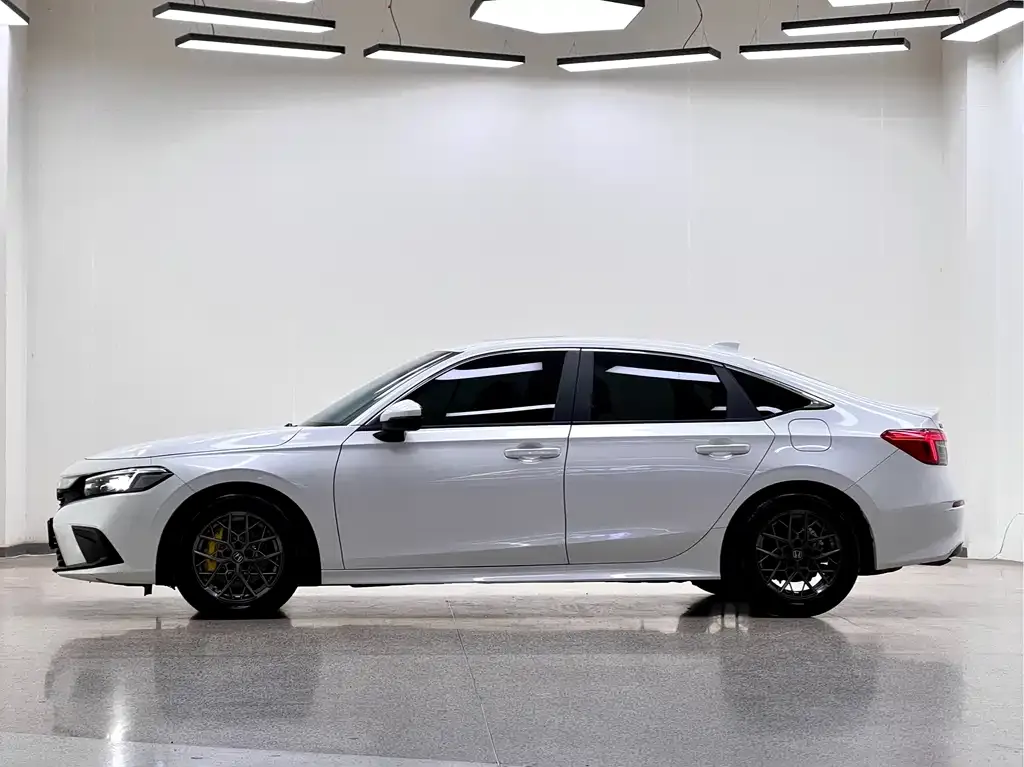 Honda Civic 2024 из CN, фото 4