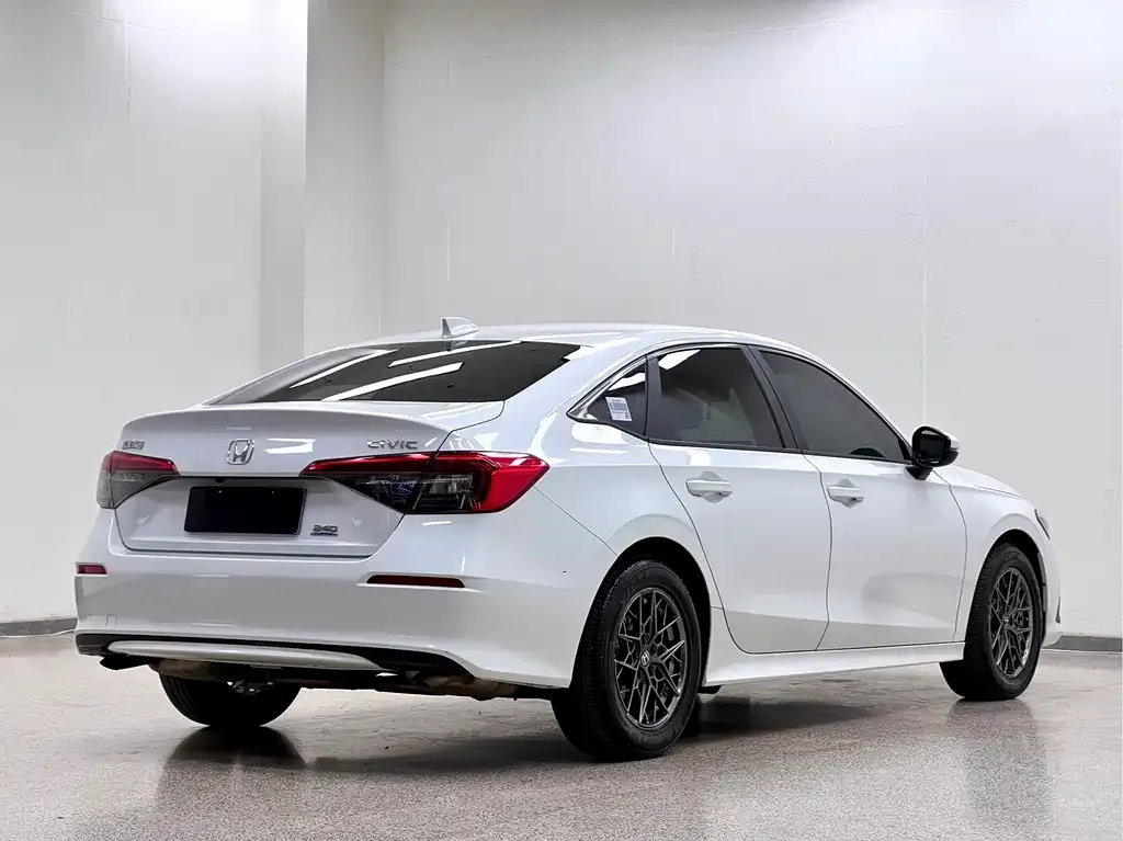 Honda Civic 2024 из CN, фото 5