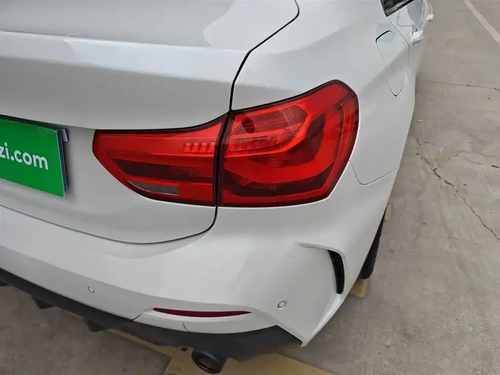 BMW 1 Series 2021 из CN, фото 8