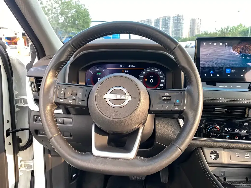 Nissan X-Trail — фото 10