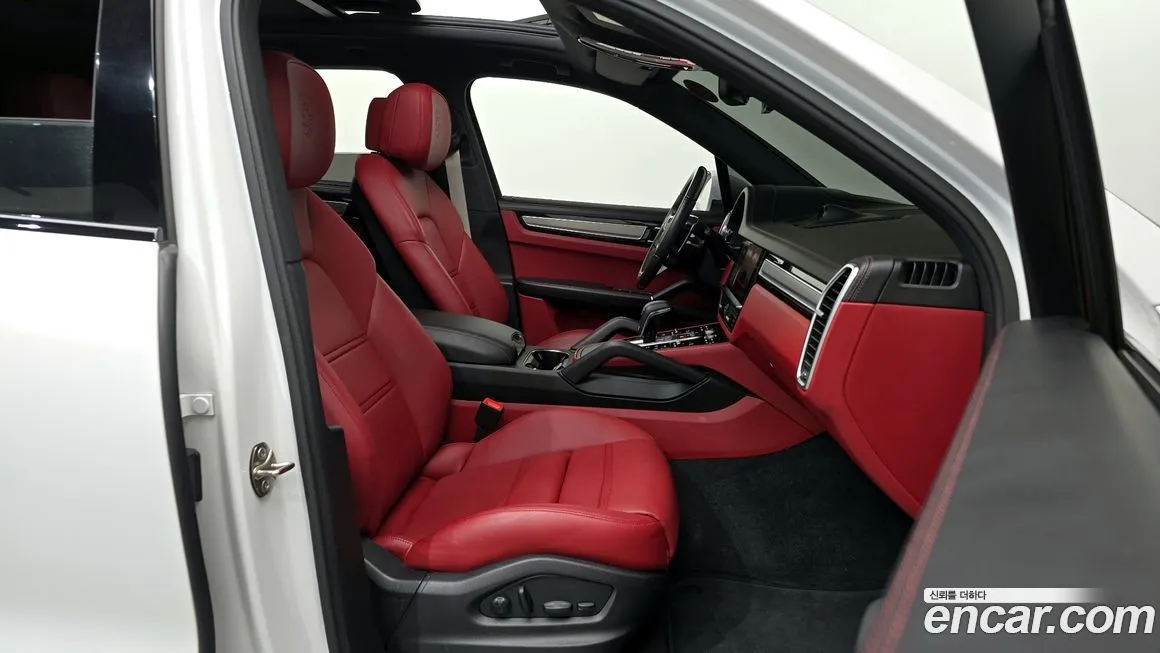 Porsche Cayenne 2023 из KR, фото 10