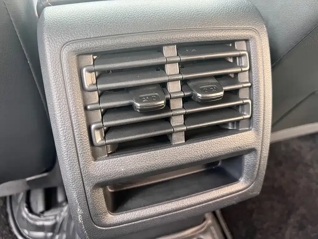 Volkswagen Golf 2022 из CN, фото 10