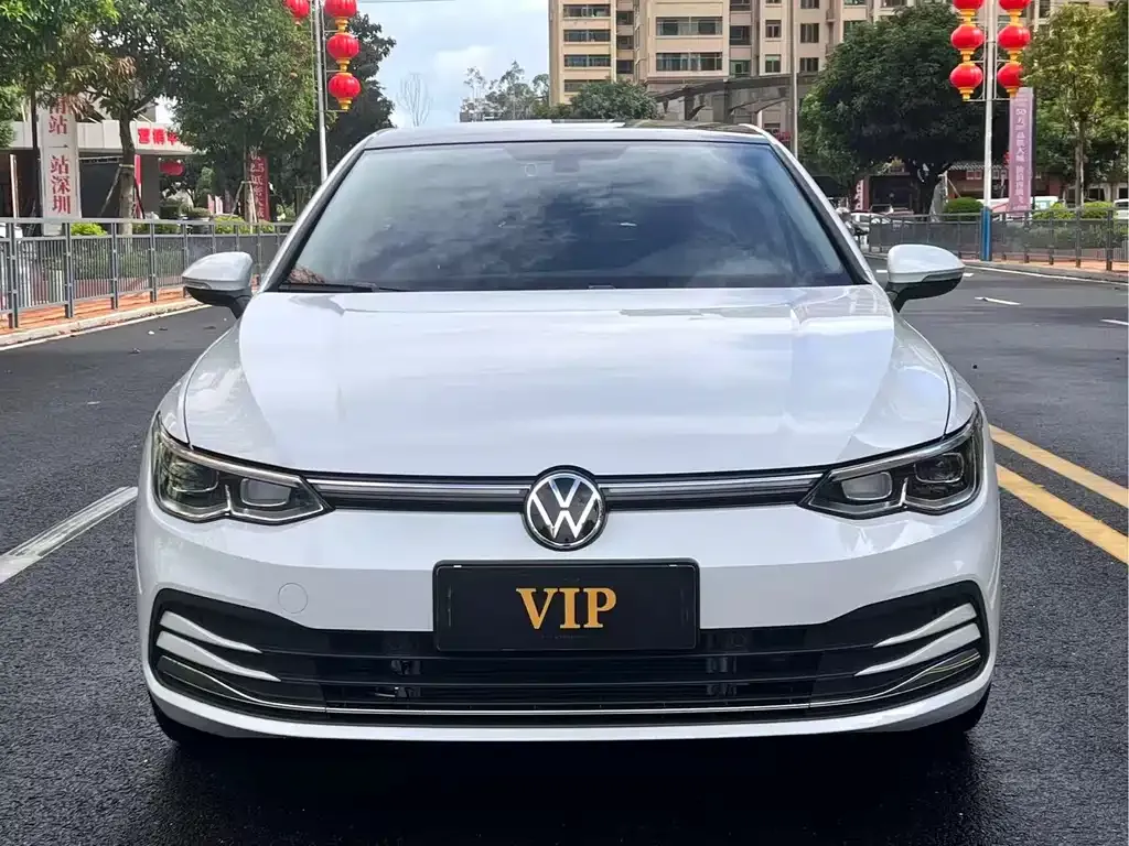 Volkswagen Golf 2022 из CN, фото 2