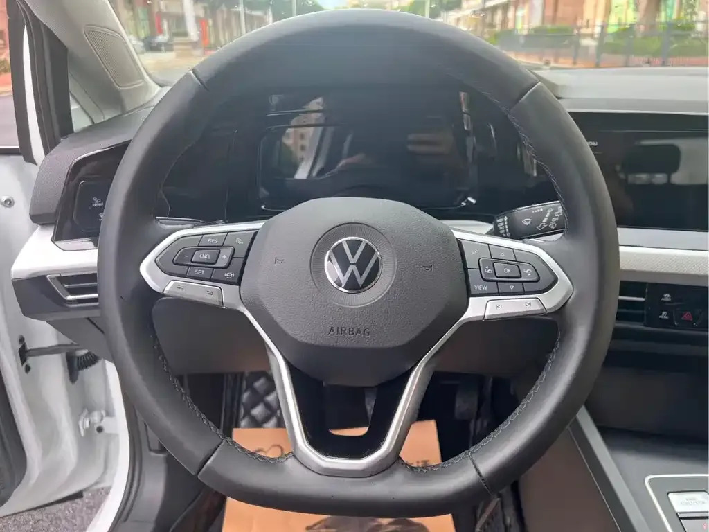 Volkswagen Golf 2022 из CN, фото 7