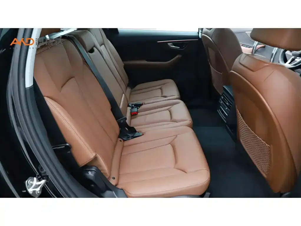 Audi Q7 2025 из CN, фото 8