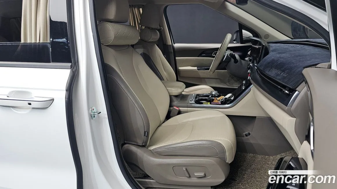Kia Carnival — фото 10