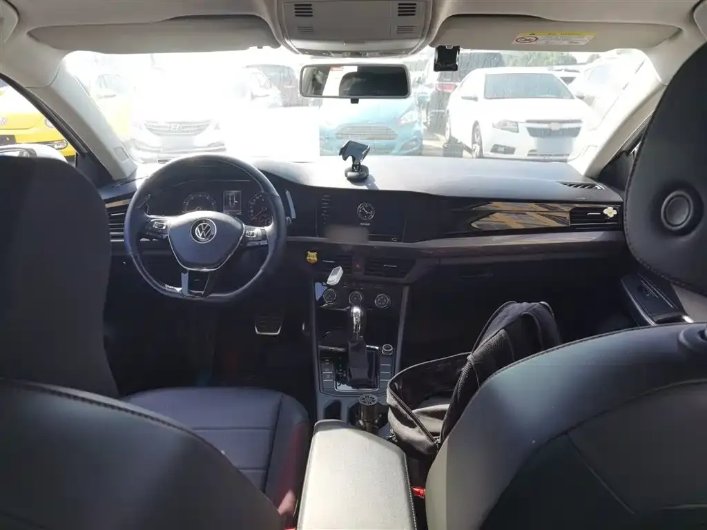 Volkswagen Bora 2022 из CN, фото 10